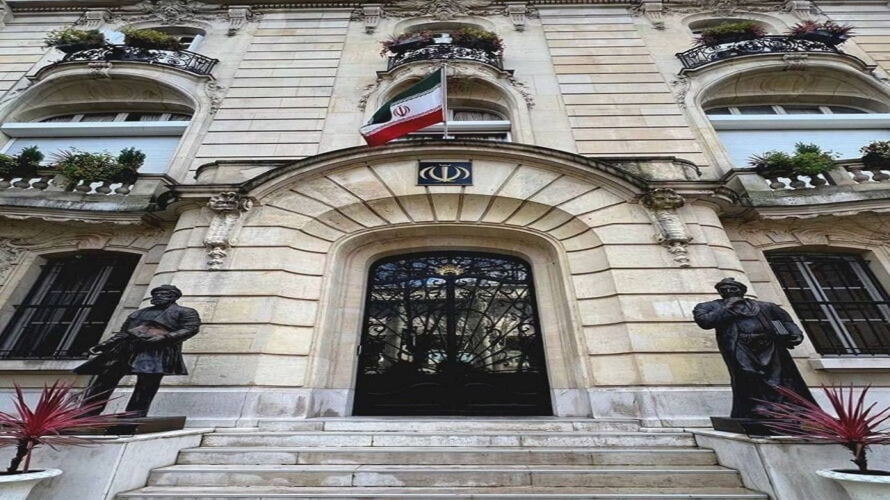 سفارت ایران در پاریس: خللی در روند فعالیت‌های کنسولگری وارد نشده/ اوضاع تحت کنترل است