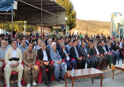 آغاز جشنواره انگور سیاه سردشت/اقتصاد انگوری آذربایجان غربی