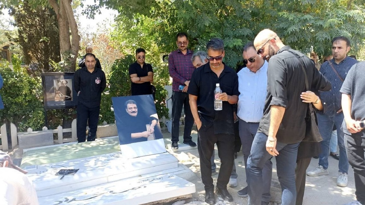 پیکر مجری پیشکسوت تلویزیون در خانه ابدی آرام گرفت