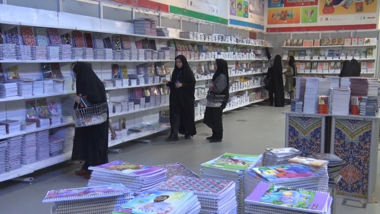فروش صنوف نوشت افزار در مشهد به یک چهارم کاهش یافته است