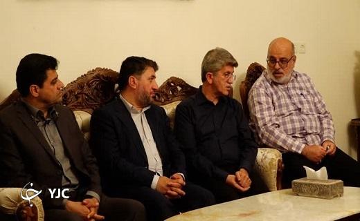 دیدار استاندار یزد با پزشکان یزدی +تصویر