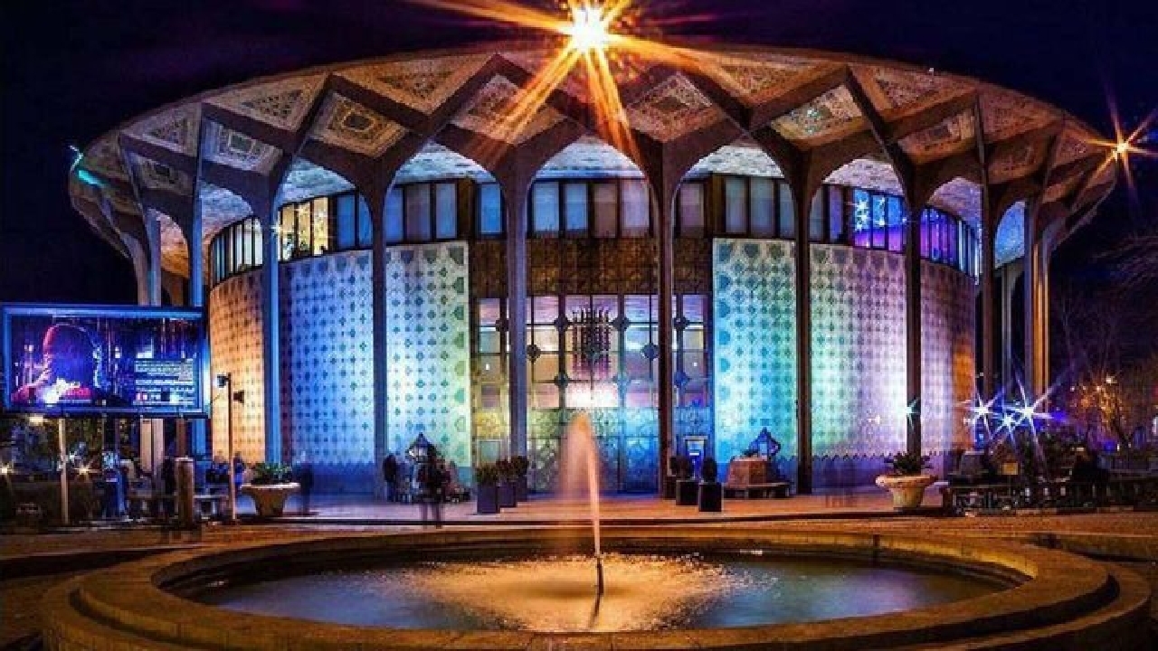 خانه تئاتر، اهمیتی به هنرمندان شهرستانی نمی‌دهد