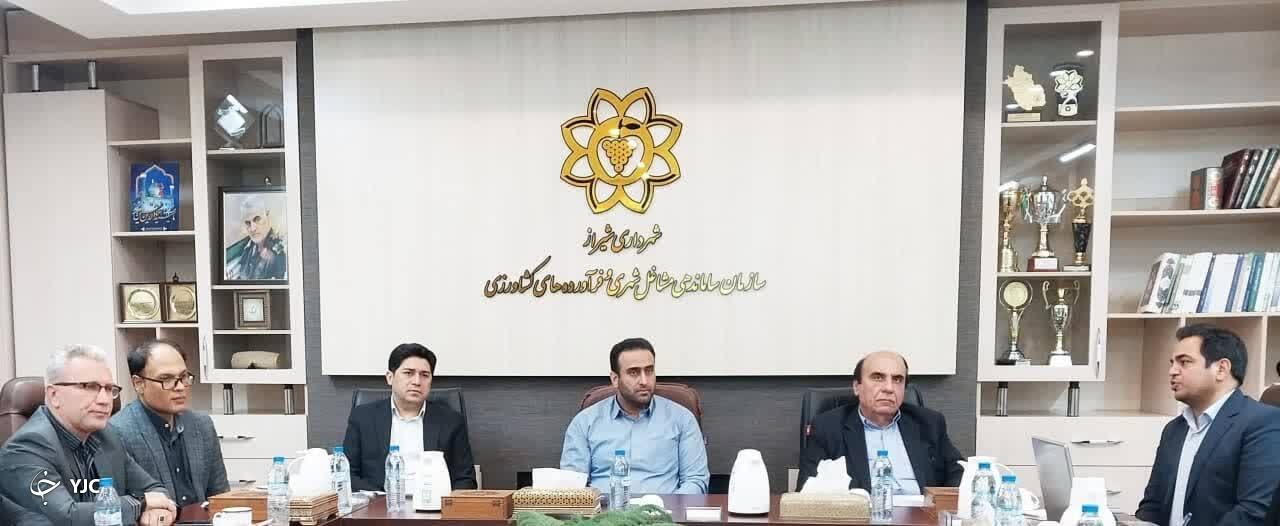 انتقال صنوف دروازه کازرون به بازار بزرگ پروتئین شیراز