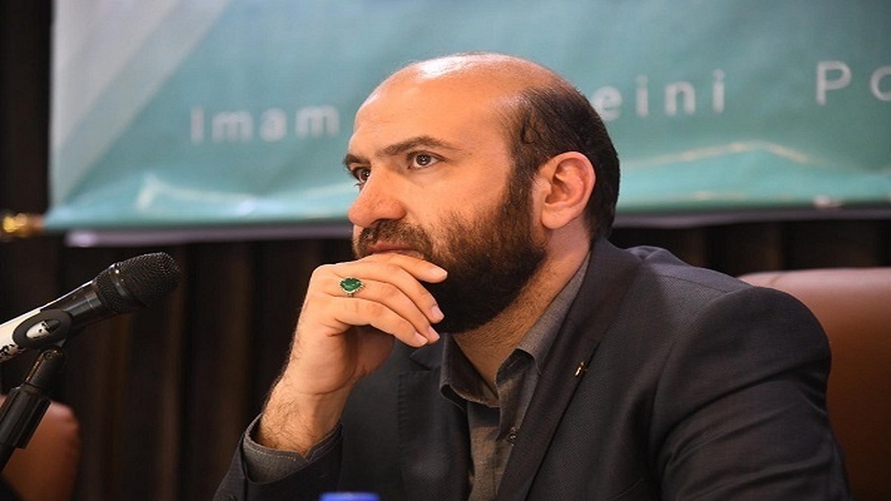هدایت تعداد زیادی از کانتینرهای رسوبی به خارج از بندر شهید رجایی‌/ آغاز ترخیص کانتینرهای گوشت و خودرو‌