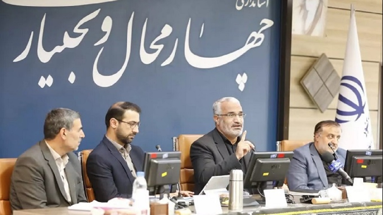 کتابخانه‌های عمومی با نگاهی عدالت محور امکانات کتابخانه‌ای را توزیع می‌کنند