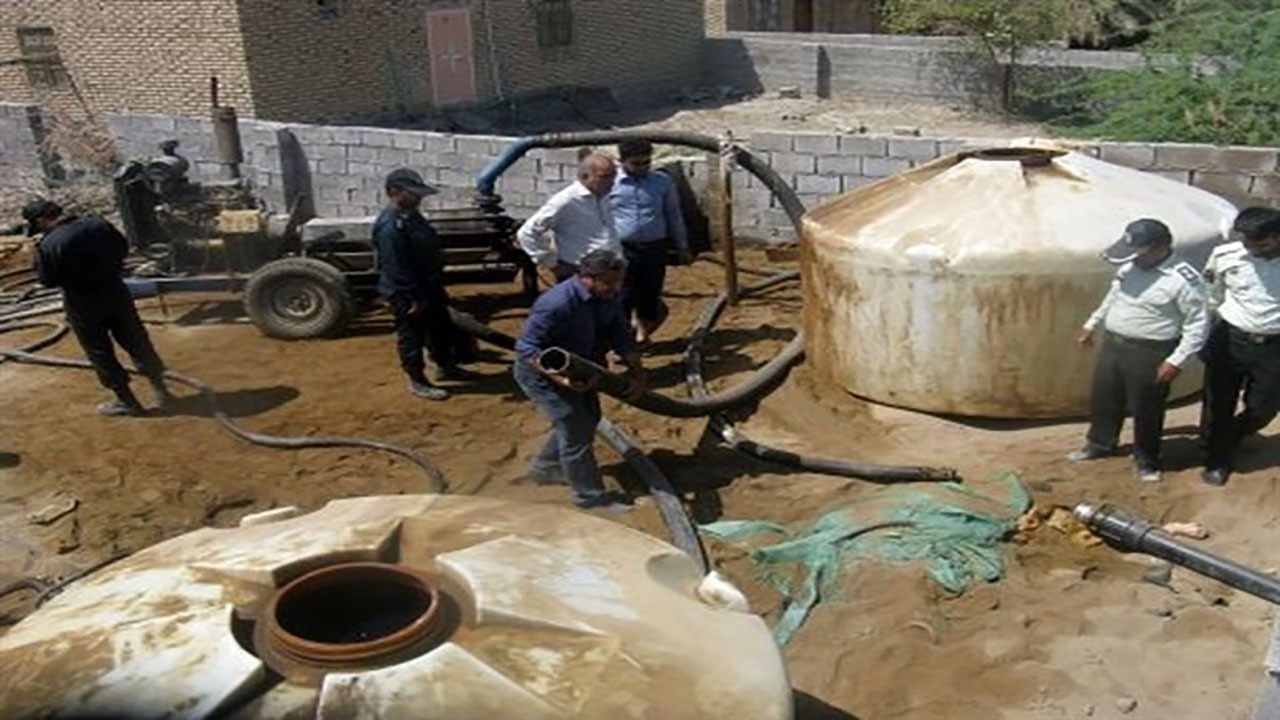 توقیف ۱۸ دستگاه خودروی سواری حامل سوخت قاچاق در کرمان 