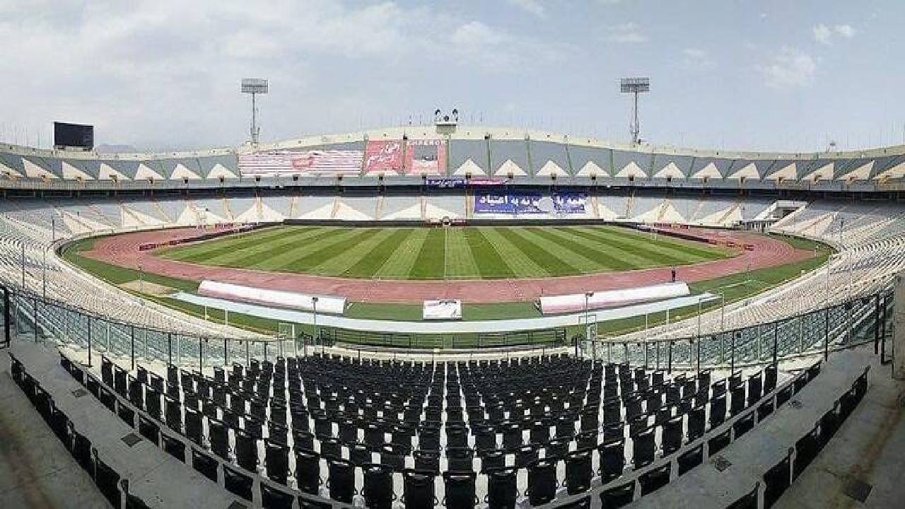 نگاهی به وضعیت چمن ورزشگاه آزادی کمتر از یک هفته تا بازی پرسپولیس و النصر