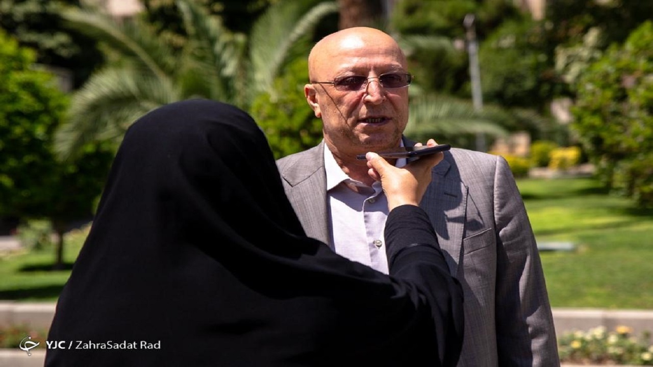 واکنش وزیر علوم به ادعای اخراج اساتید از دانشگاه‌ها