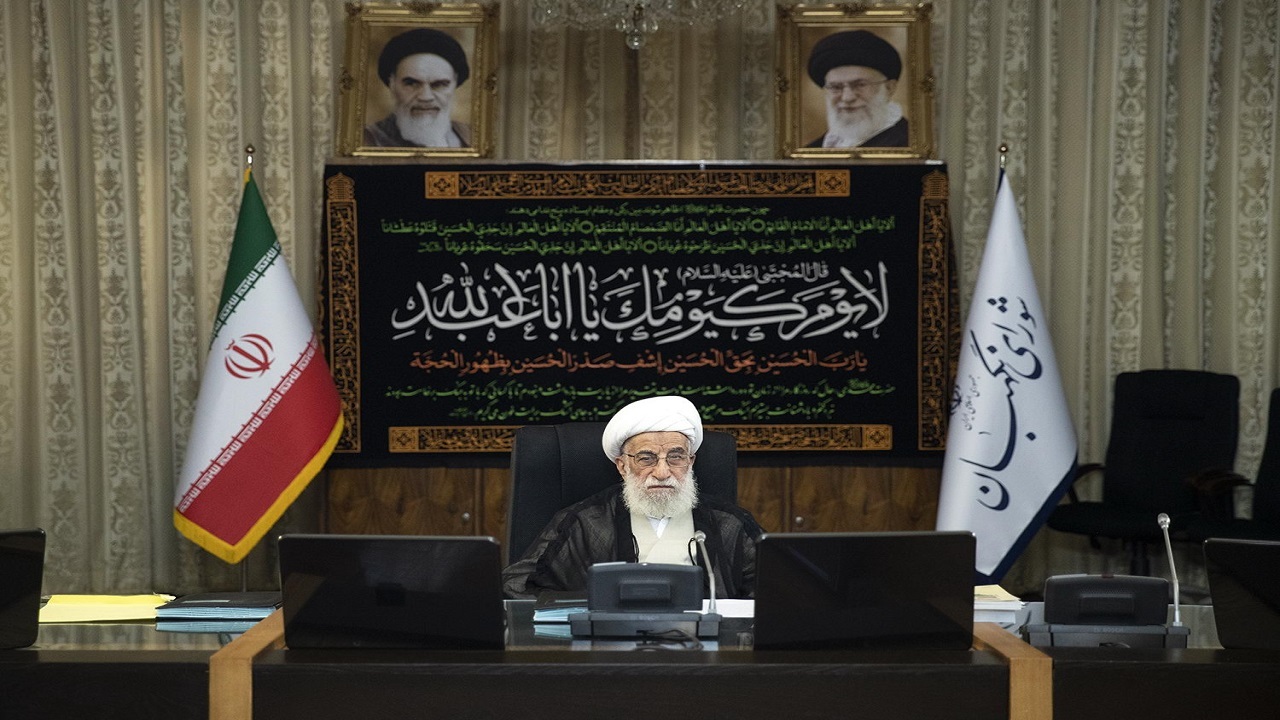 دلسوزان انقلاب اسلامی با دقت تکلیف خود برای مقابله با مکر و نقشه دشمنان را بشناسند