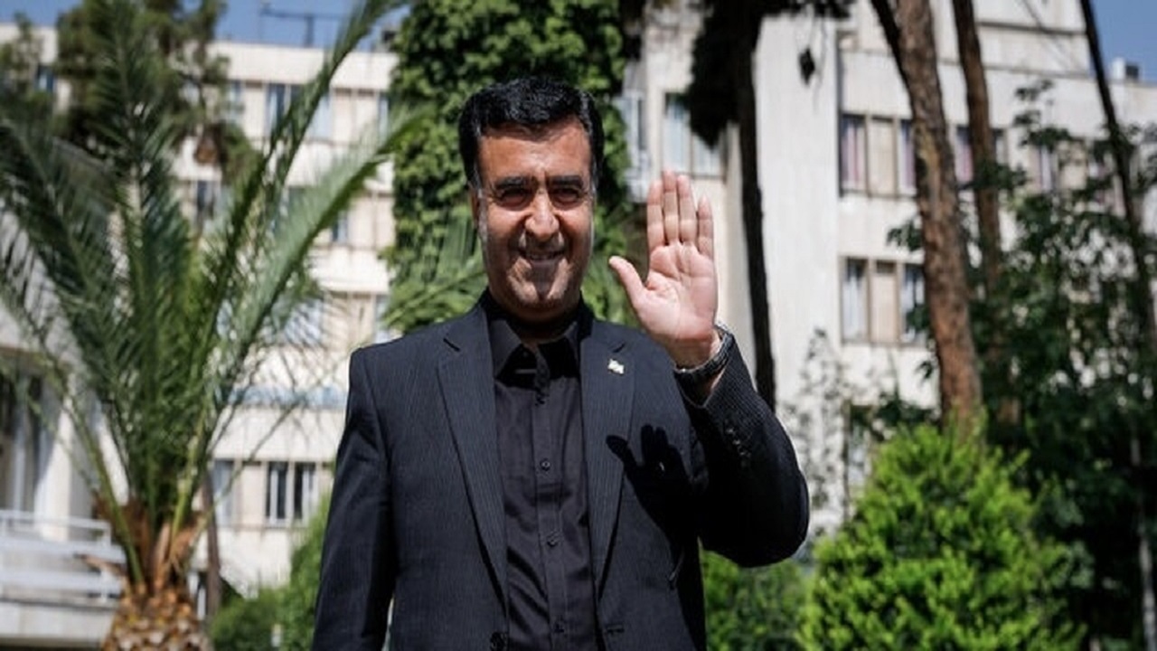آشوراده هیچ مشکلی ندارد