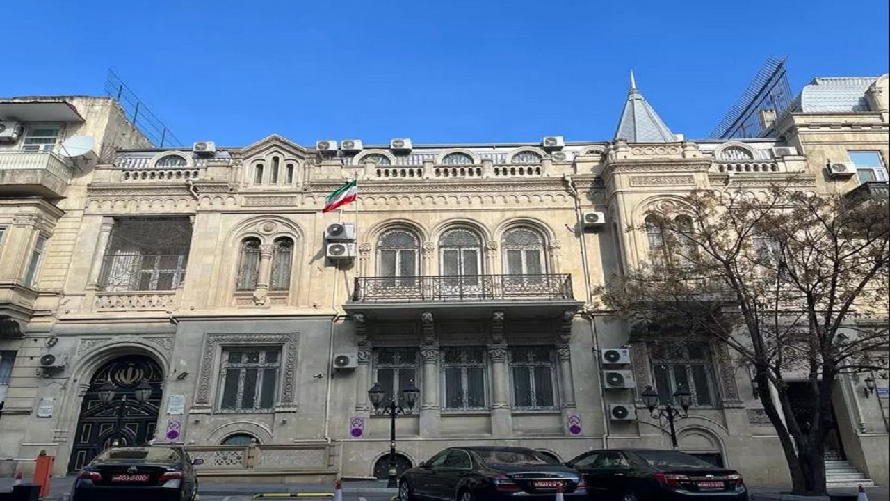 نقل و انتقال نیرو و تجهیزات نظامی ایران به مناطق مرزی شمال‌غرب کذب است
