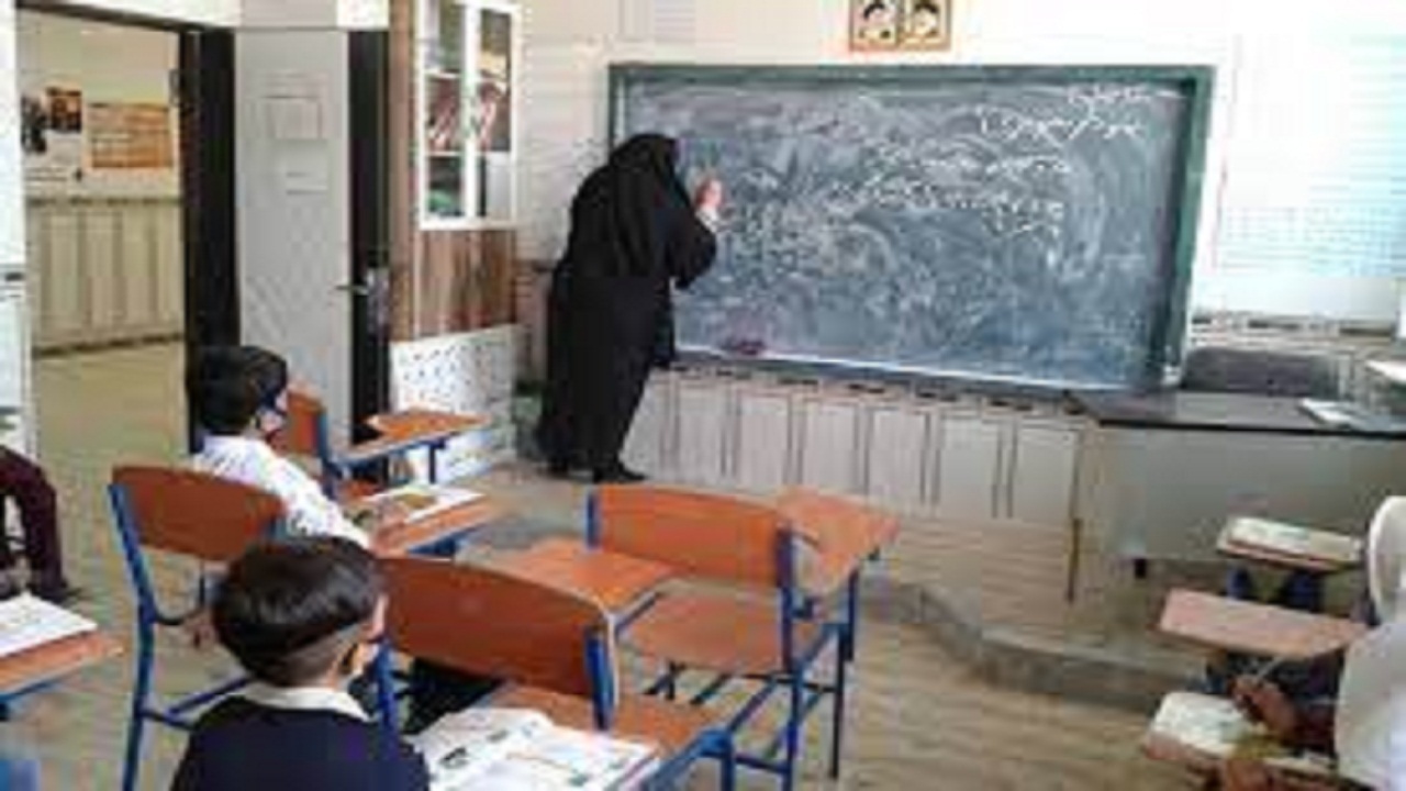 تجهیز و احداث مدارس در آذرشهر و ممقان