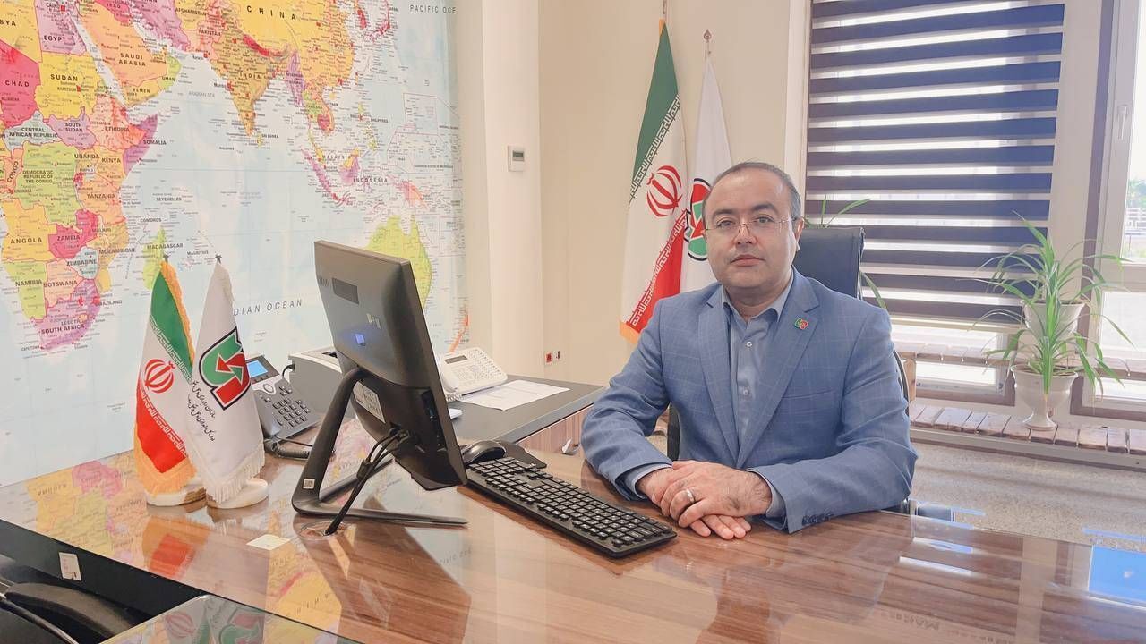 زائران مشهد، بلیت خود را به صورت رفت و برگشت تهیه کنند