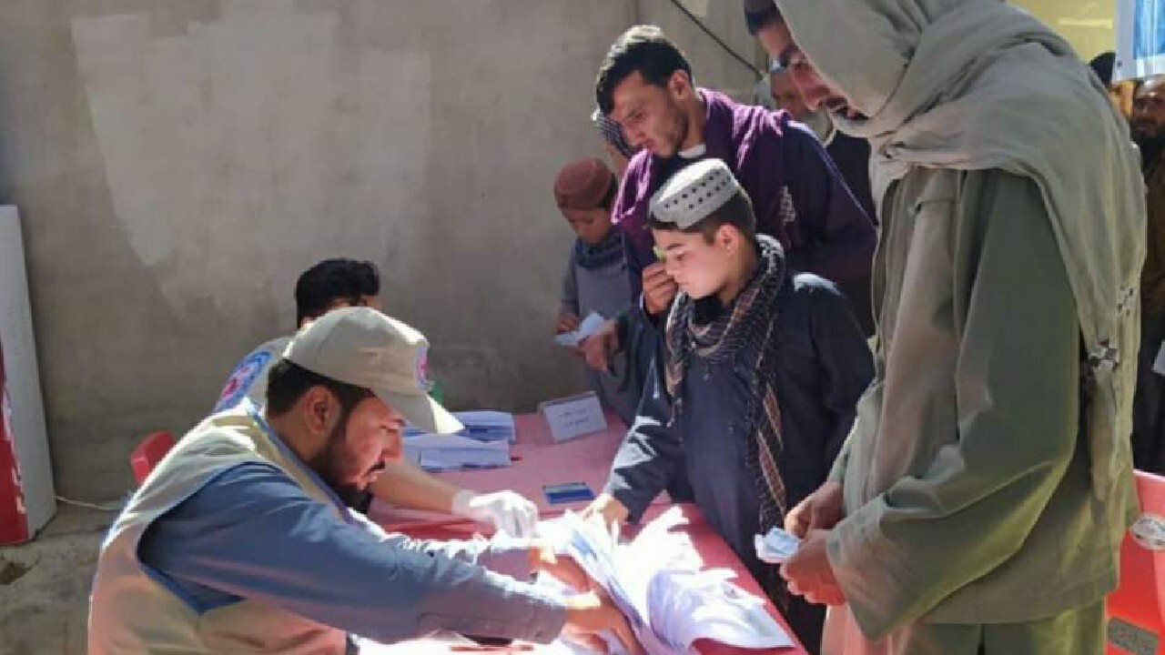 توزیع کمک به بیش از یک هزار خانواده نیازمند در پکتیکا