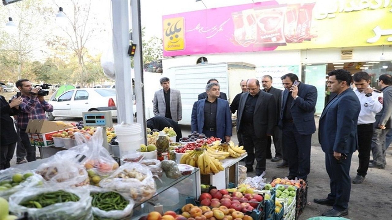 افزایش فعالیت بازار ارزاق عمومی موقت در اطراف حرم مطهر رضوی