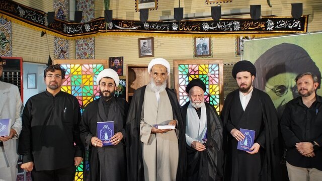 رونمایی از کتاب ماه طلعت