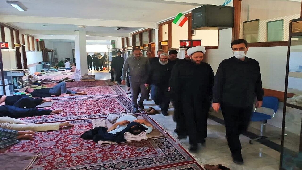 رئیس بنیاد شهید از محل اسکان زائران ایثارگر در مشهد بازدید کرد