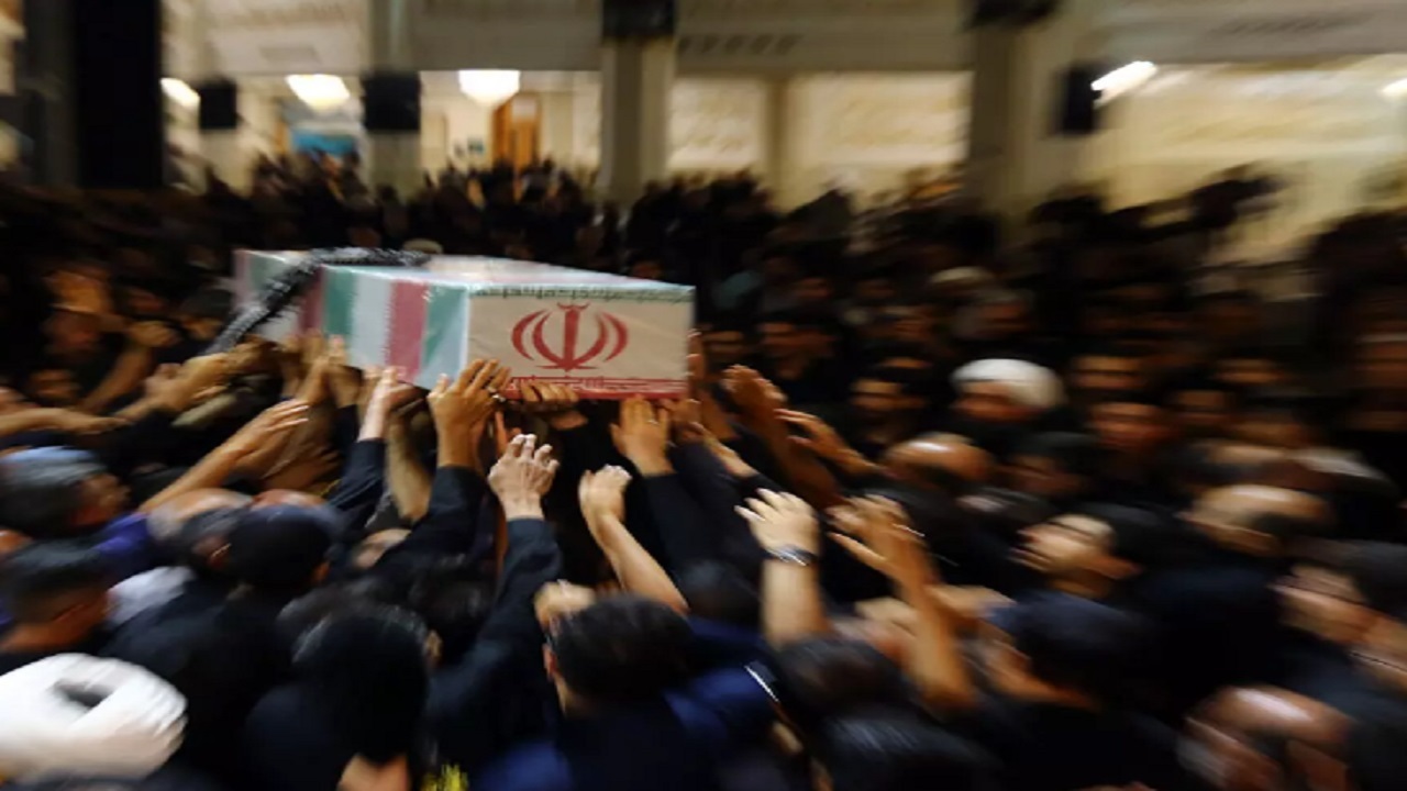 مراسم سوگواری حرم مطهر بانوی کرامت با حضور پیکر شهید گمنام