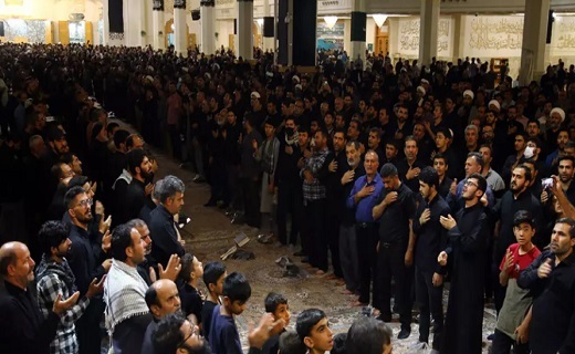 مراسم سوگواری حرم مطهر بانوی کرامت با حضور پیکر شهید گمنام
