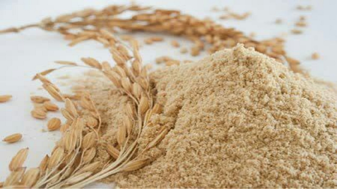 توزیع ۳۰۰ تن سبوس گندم و کنسانتره دامی در سیمرغ