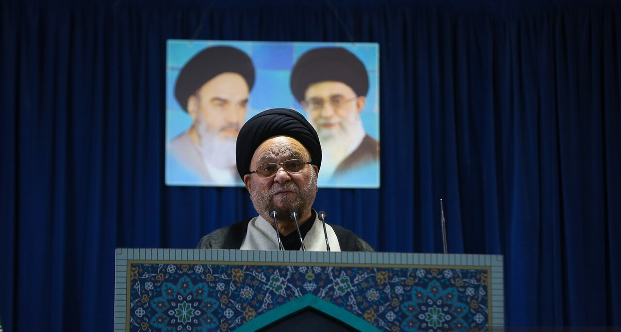 دنیا طلبی آمریکایی‌ها با استعمار و دزدی