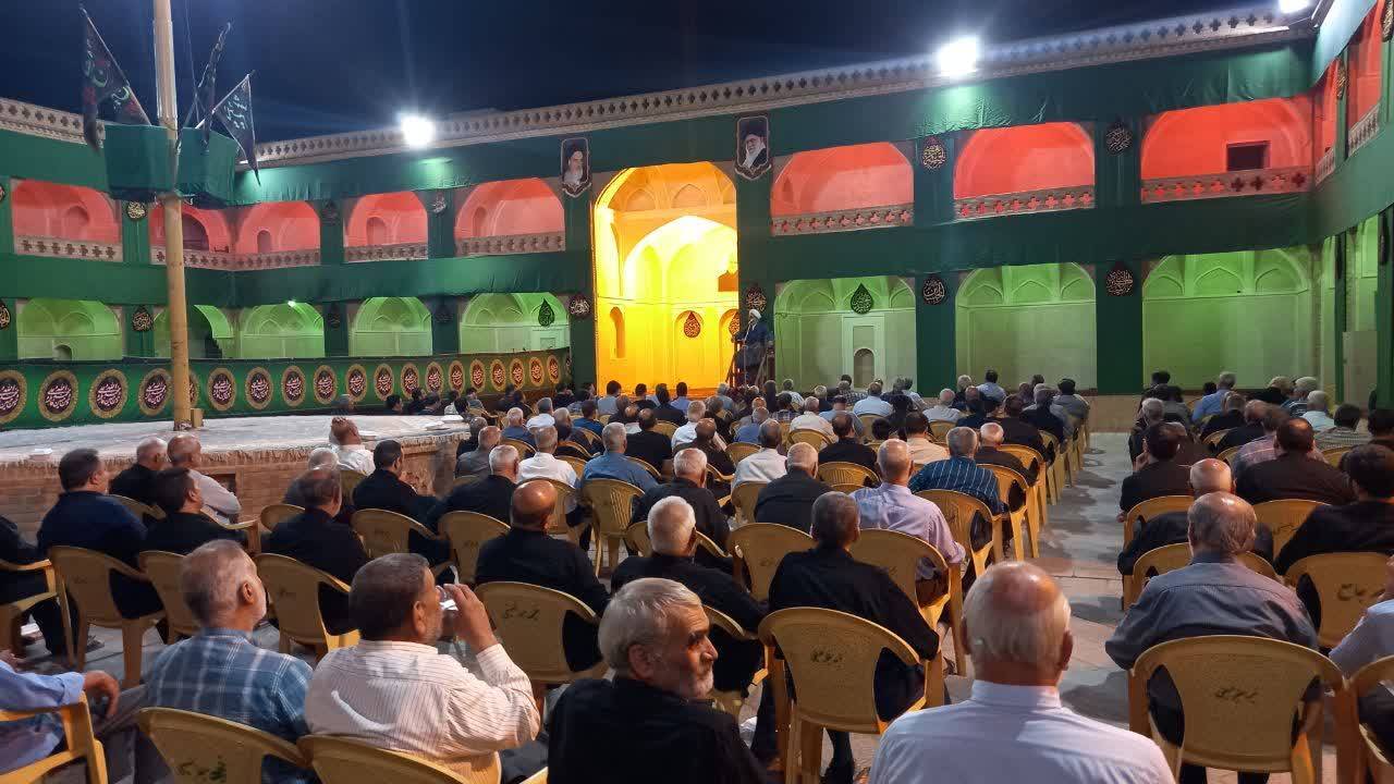 گوشه&zwnj;هایی از مراسم سوگواری دهه پایانی ماه صفر در شهرستان زواره