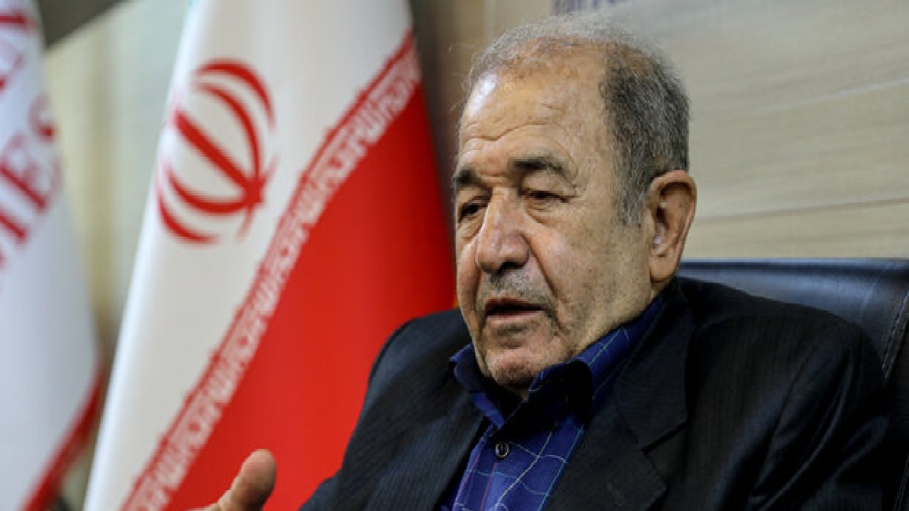 موشک سوم که زیر هواپیما خورد با صندلی‌ام پرتاب شدم