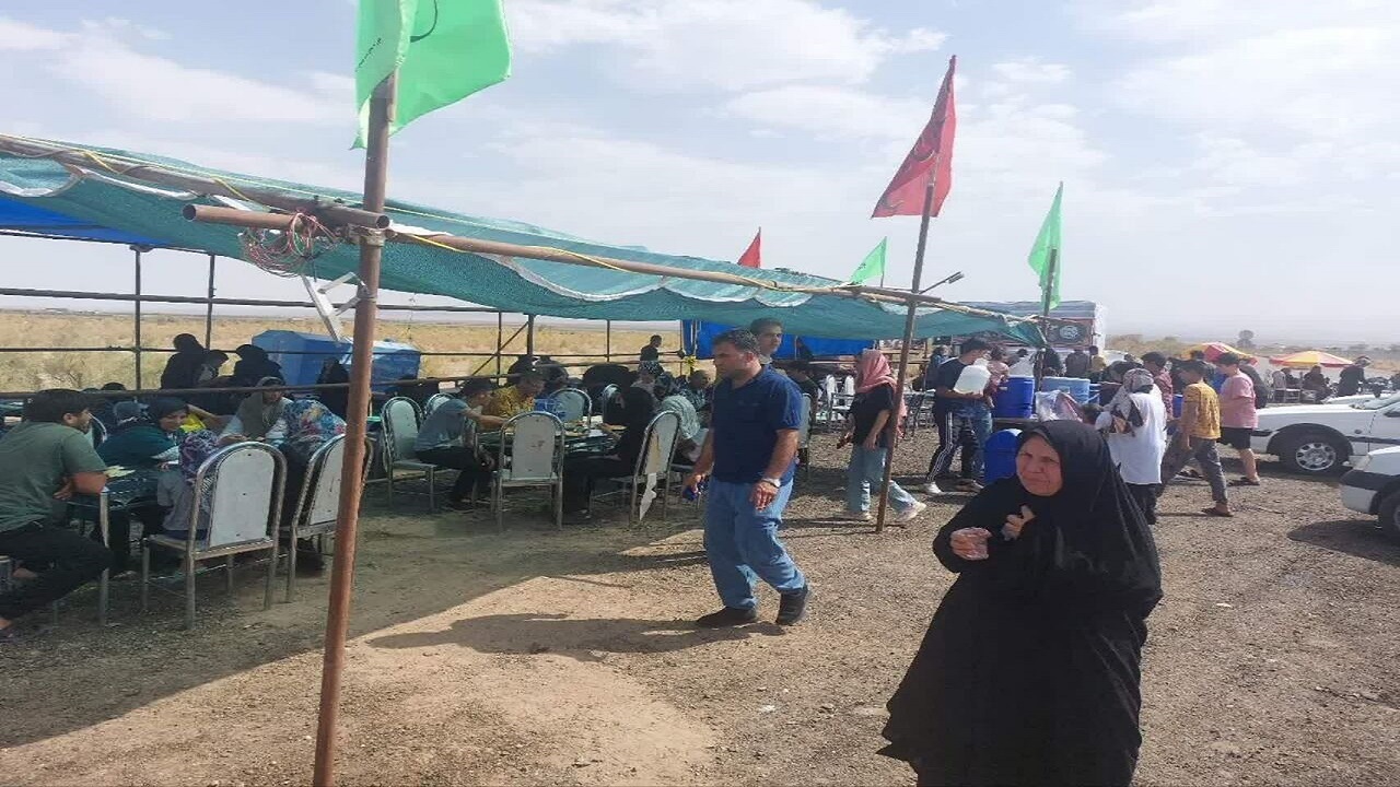 چهار موکب در مسیر بازگشت زائران در داورزن برپا شد