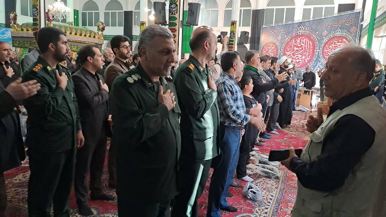 حضور نظامیان در مراسم سوگواری