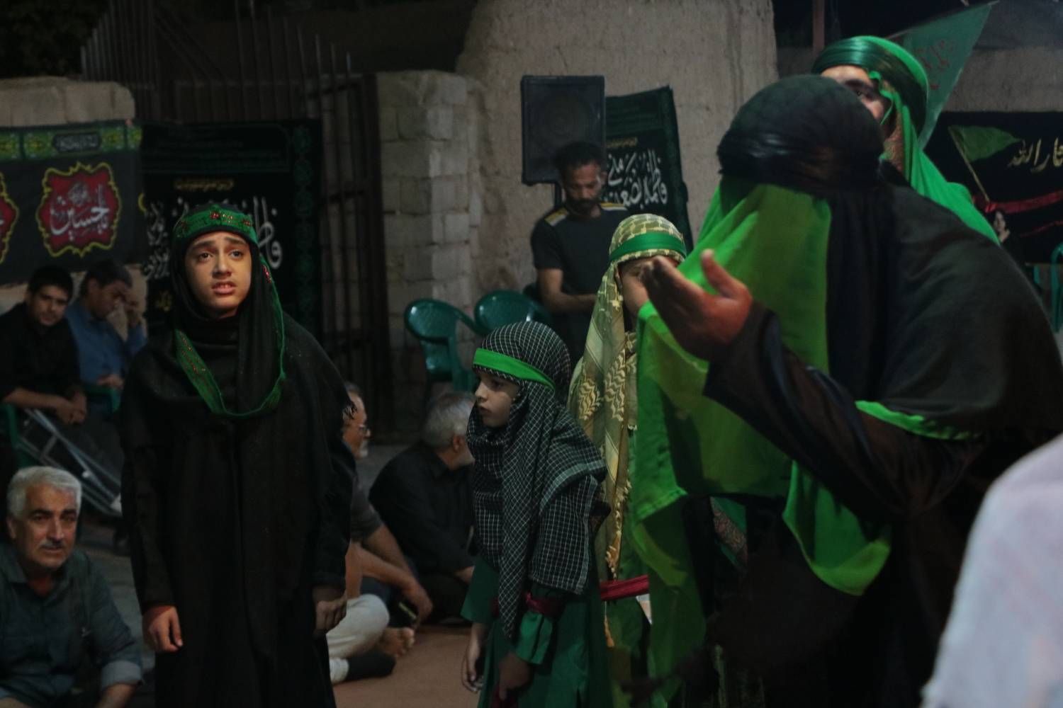 برگزاری مجلس تعزیه خانگی در کرمان برگزاری مجلس تعزیه خانگی در کرمان