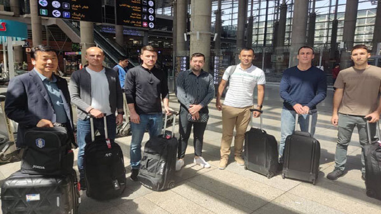 تیم داوری پرسپولیس - النصر وارد تهران شد