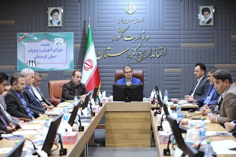 قدردان بصیرت و زمان شناسی مردم کردستان هستیم / تقویت هویت ملی در مدارس ضروری است