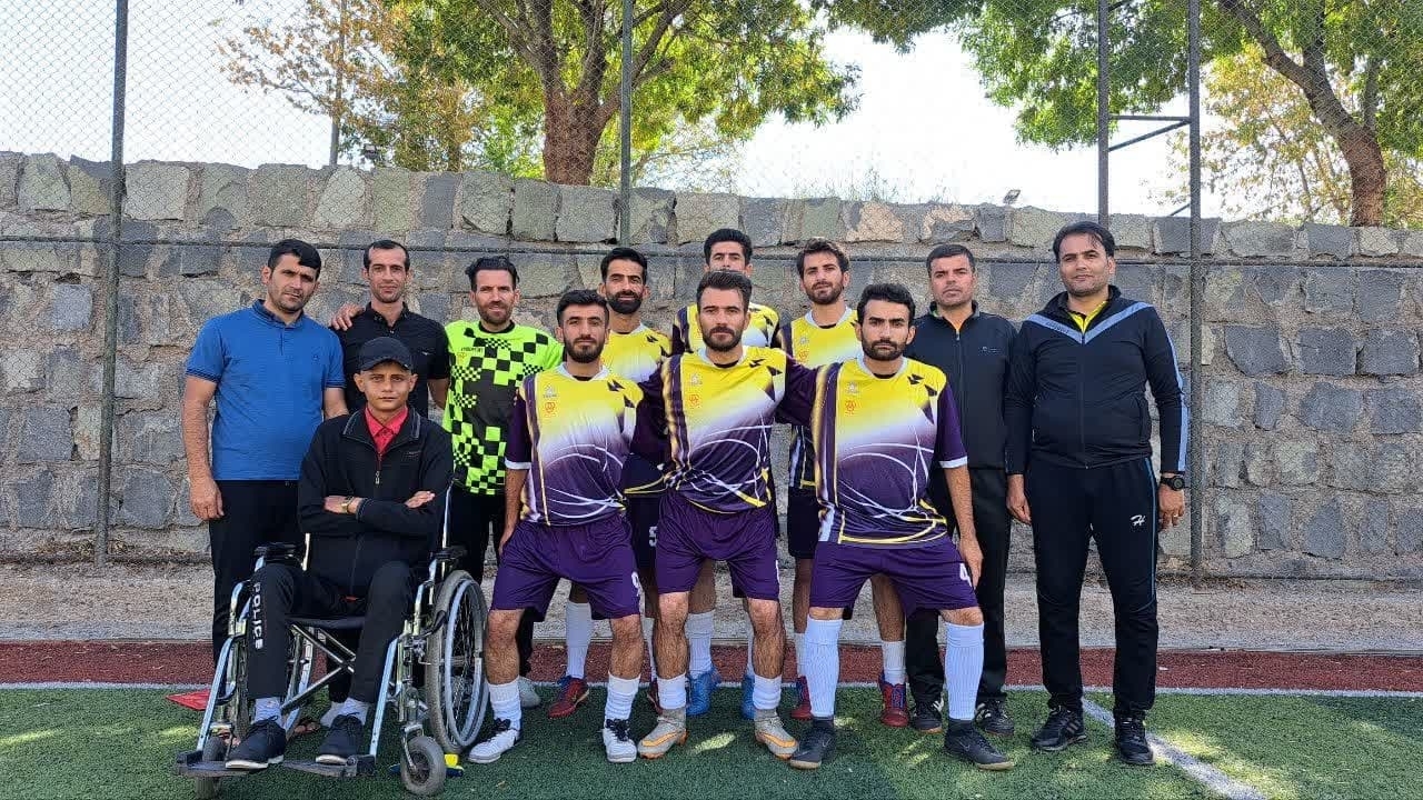 صعود تیم فلارد به مرحله یک هشتم نهایی مسابقات مینی فوتبال محلات جام ایرانیان کشور