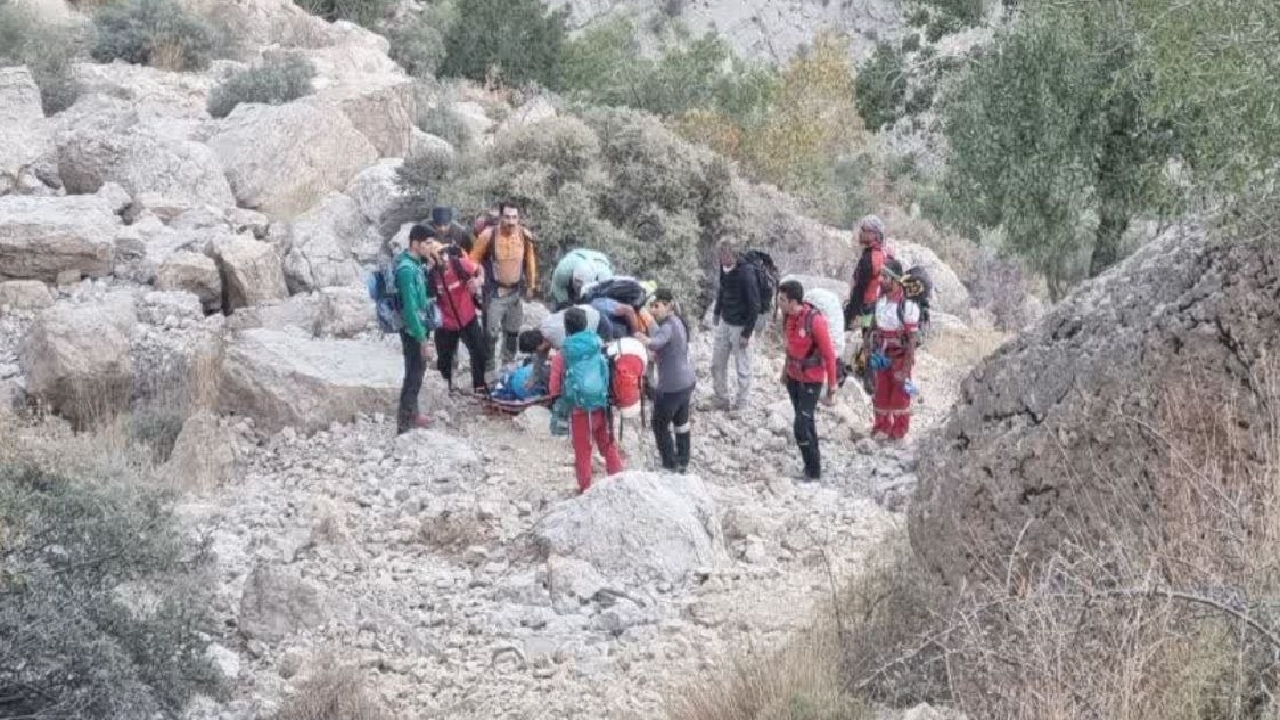 عملیات ۴۰ ساعته جست‌وجو و نجات در ارتفاعات سبزکوه بروجن