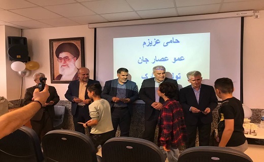 جشن تولد متفاوت برای پدر ١٠٠ یتم سنندجی