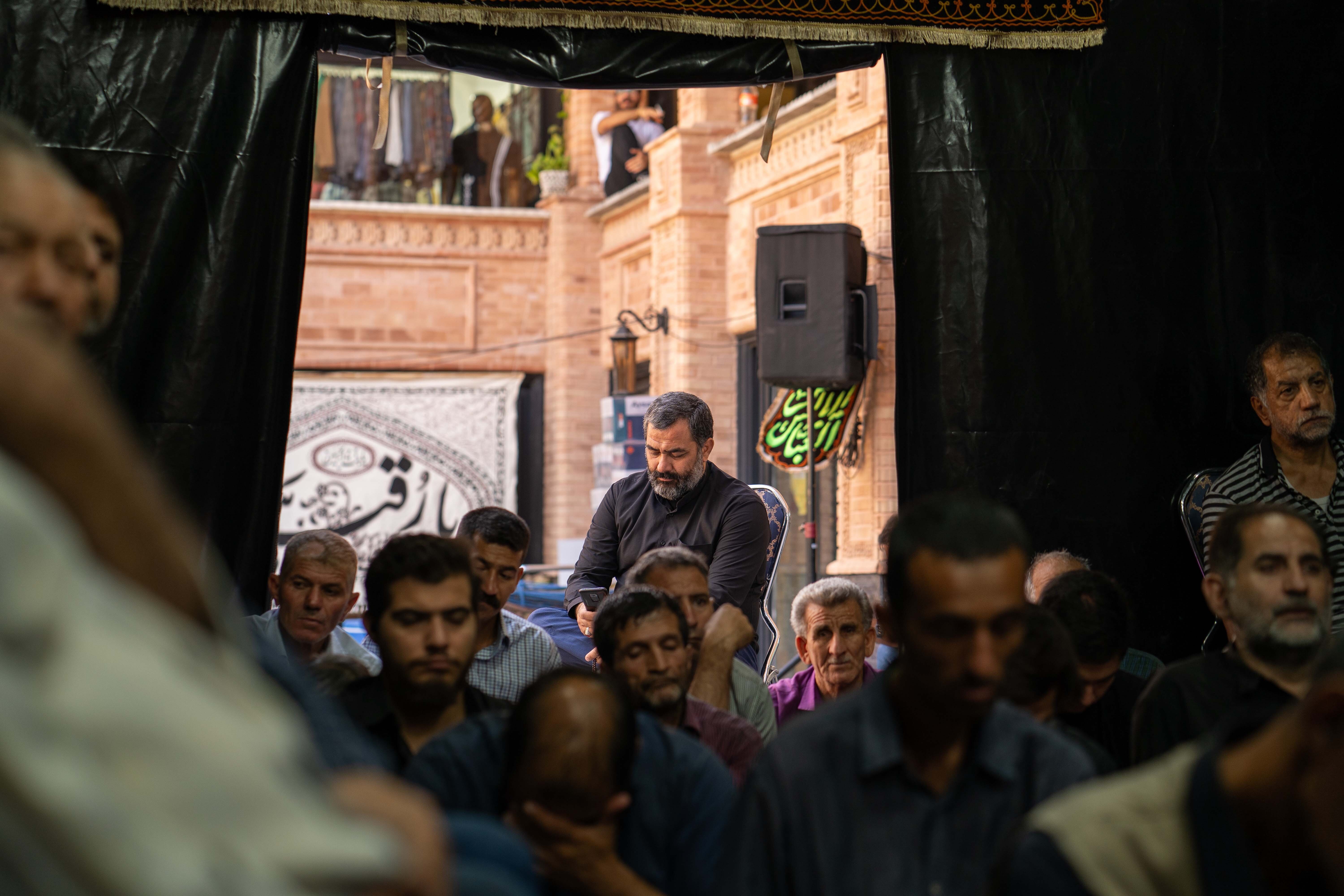 باز شدن گره بسیاری از مشکلات به دست وقف