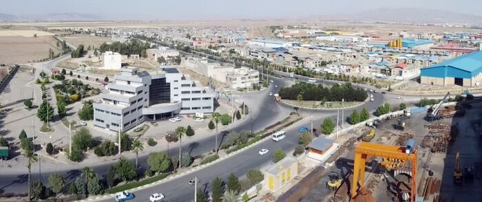 شتاب‌بخشی به ۳ پروژه زیرساختی شهرک‌های صنعتی فارس