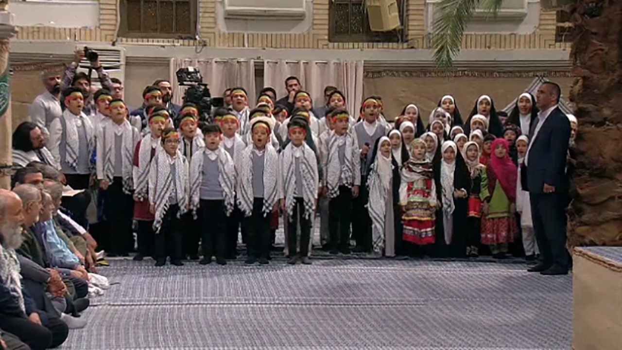 سرود کودکان در حضور رهبر انقلاب + فیلم
