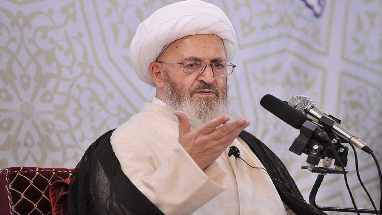 متخصصان حوزه علمیه پاسخگوی شبهات فضای مجازی باشند