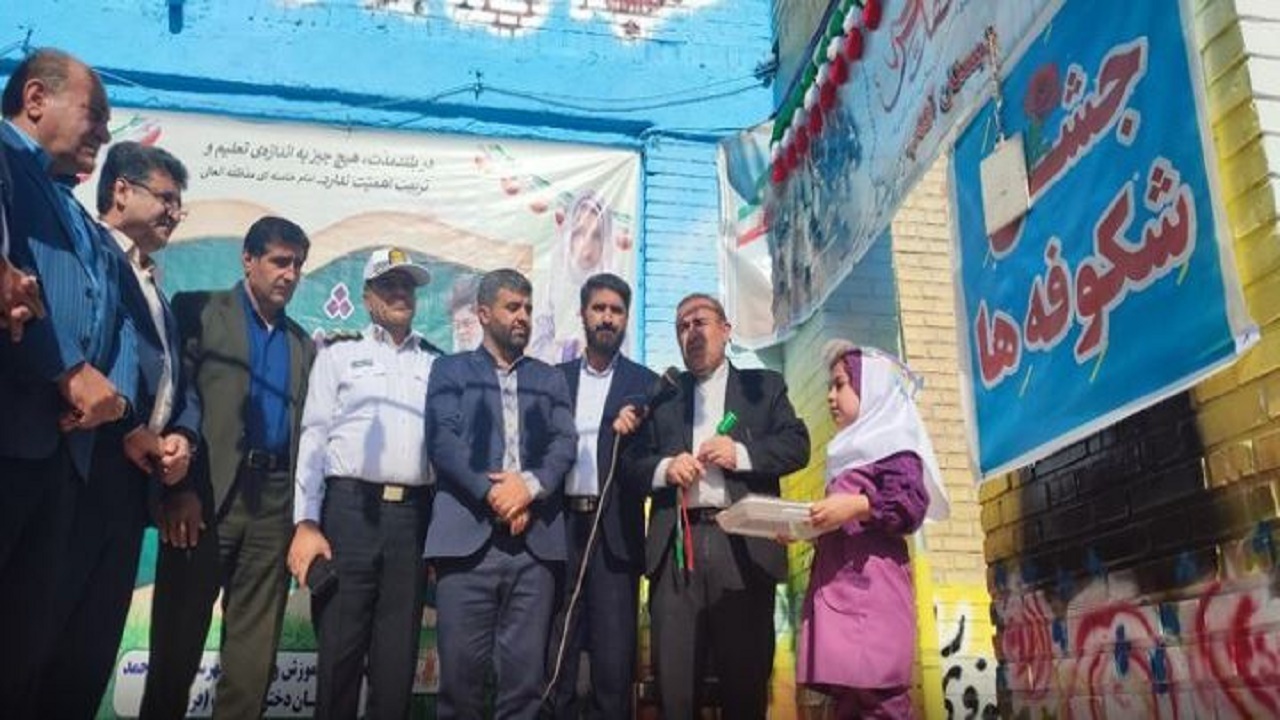 نواختن زنگ شکوفه ها در کهگیلویه و بویراحمد