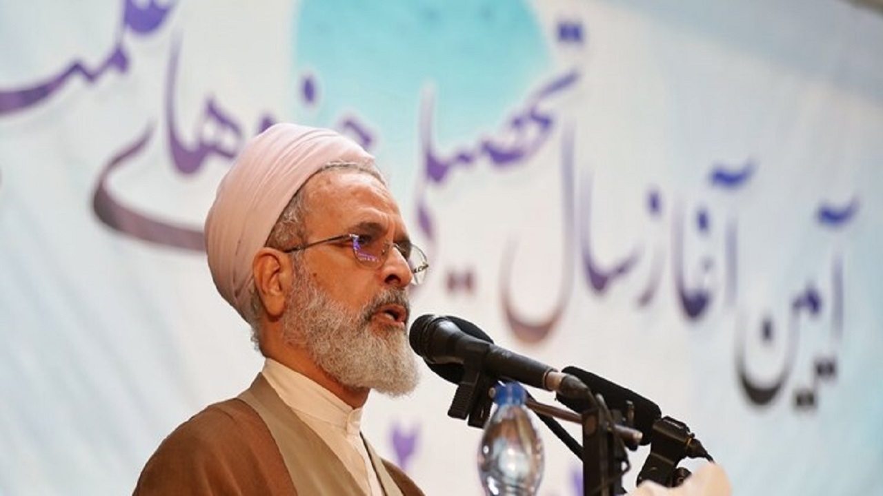 پاسخگویی به نیاز‌های جوان امروز نیازمند قیام حوزویان است