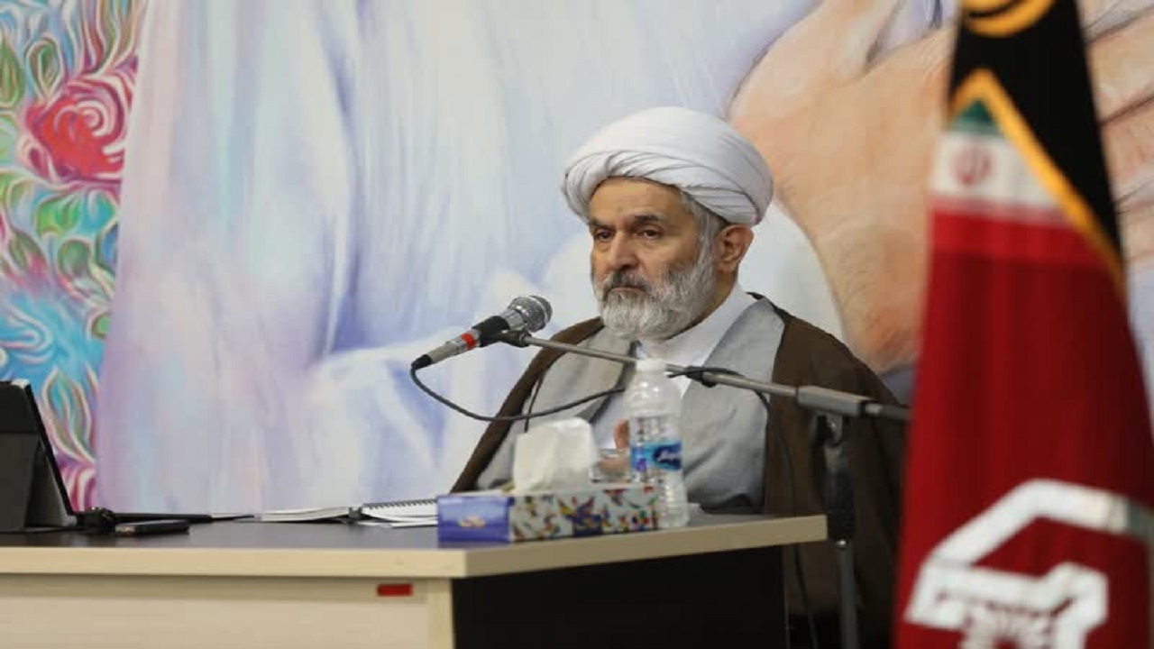 همگرایی کشور‌های منطقه با ایران موجب تضعیف دشمن می‌شود