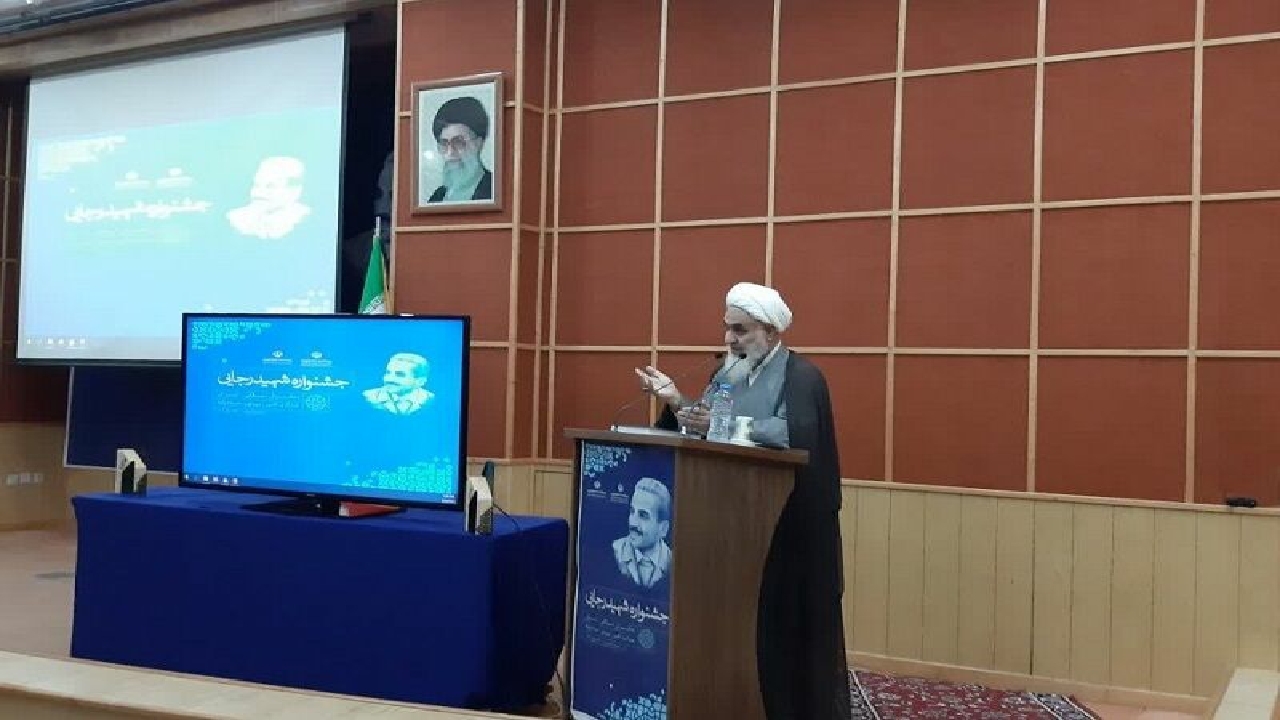دستگاه‌های اجرایی در خدمتگزاری به مردم از یکدیگر سبقت بگیرند
