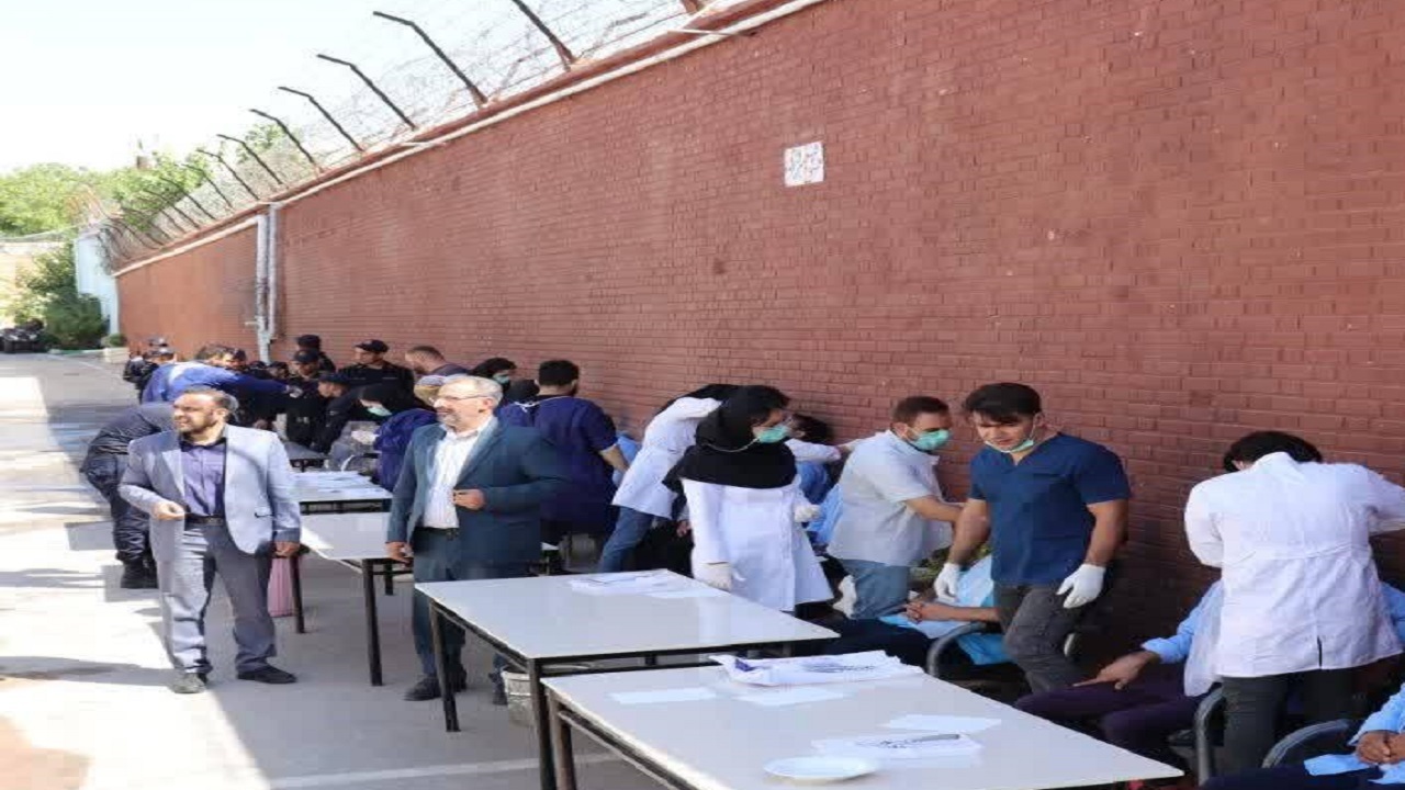 ارائه خدمات رایگان دندانپزشکی در زندان مراغه