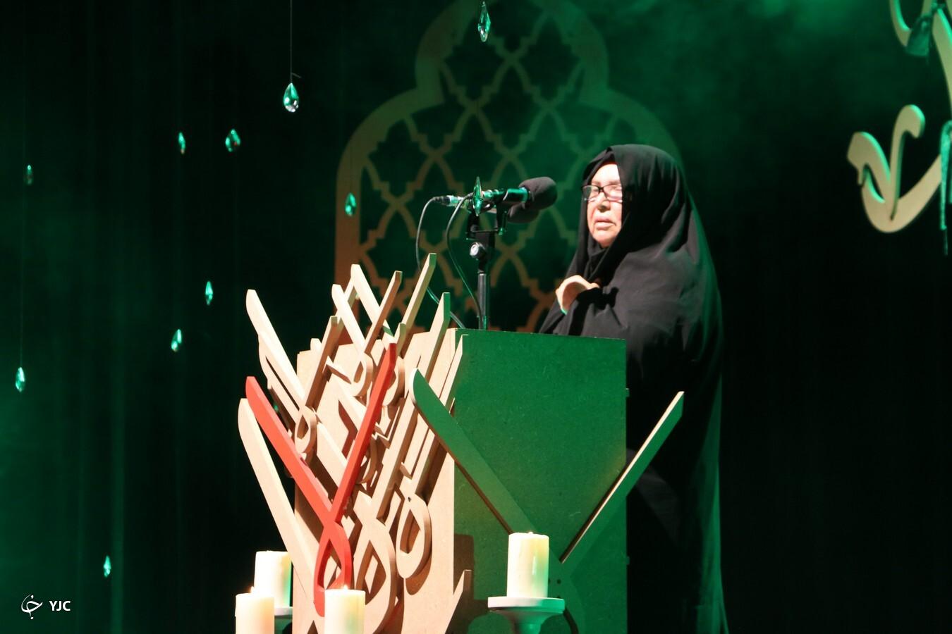 شب شعر عاشورا با حضور شاعران برجسته فارس و کشور به ایستگاه آخر رسید + تصاویر