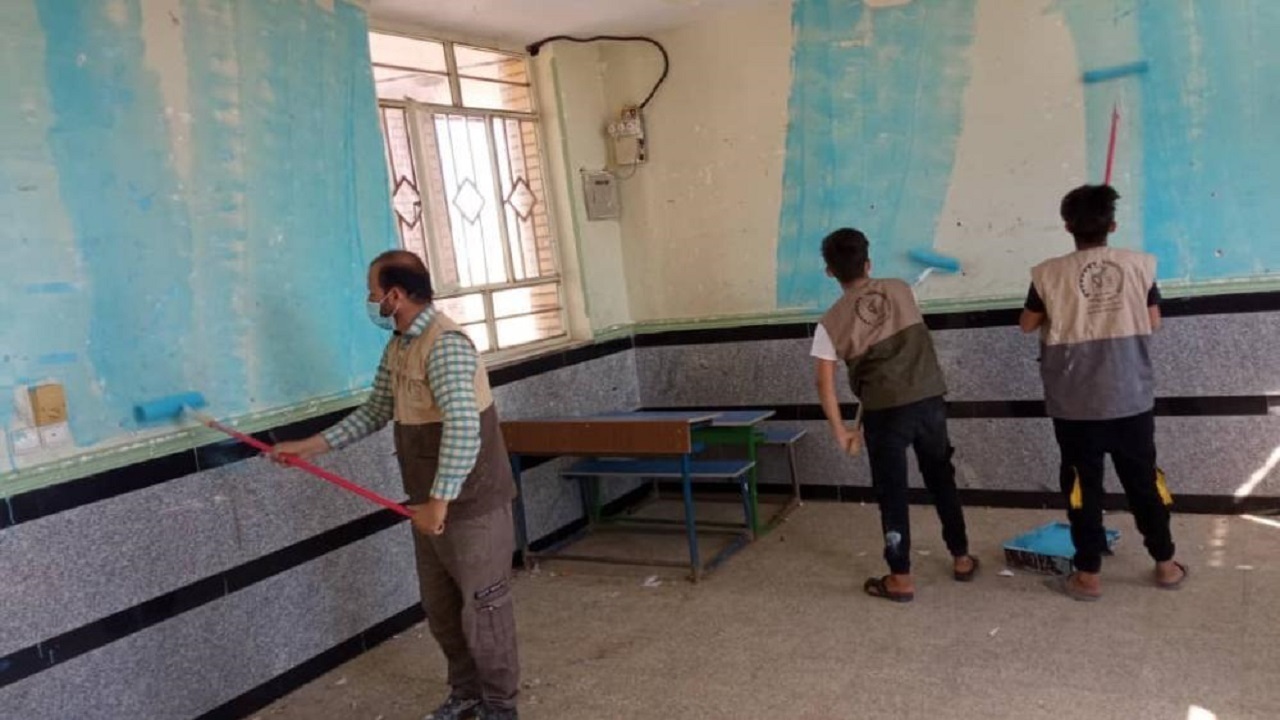مدارس شهرستان کوهدشت با دستان جهادگران رنگ و بوی مهر گرفت + فیلم