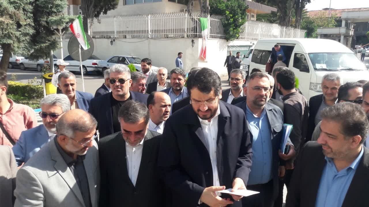 وزیر راه و شهرسازی وارد مازندران شد