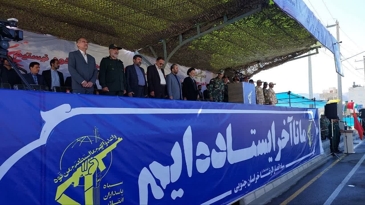 برخورد دشمن در جنگ تحمیلی به مانع اراده و ایمان/ نصرت الهی، رمز پیروزی ایران است + تصاویر