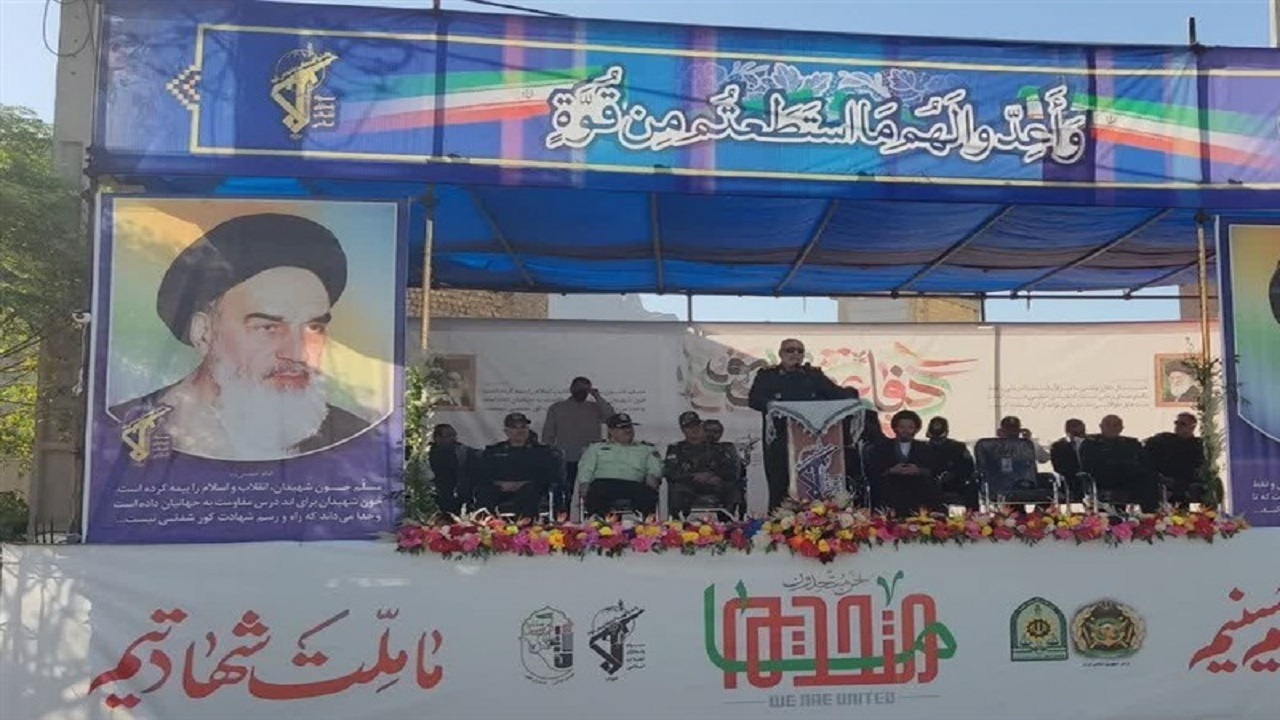نهضت امام خمینی (ره) لرزه بر اندام مستکبران جهان انداخت