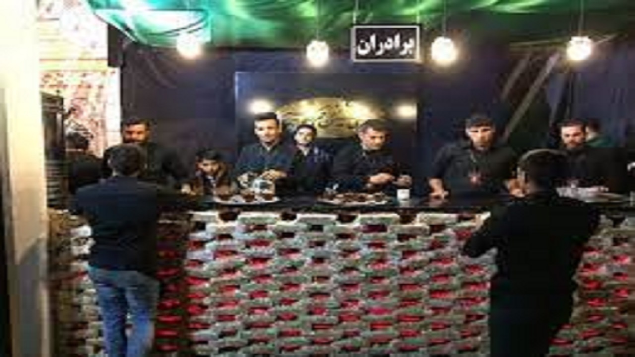 میزبانی ایستگاه صلواتی علی اصغر (ع) اسدآباد به زائران حسینی